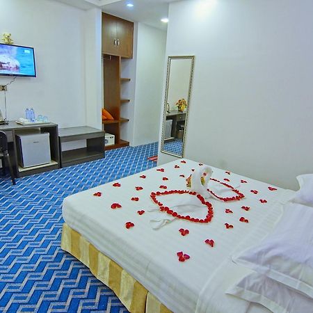 Perfect Hotel Mandalay Exterior foto