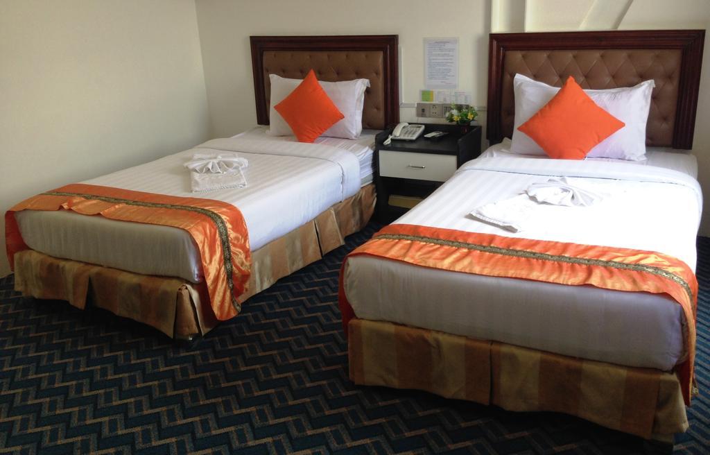 Perfect Hotel Mandalay Exterior foto